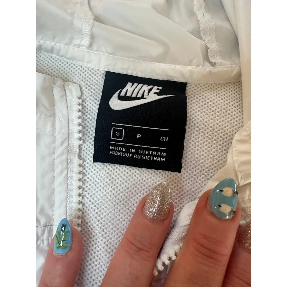 Nike Windbreaker Jacket Womens Small White AJ2982-101 Hooded Mesh Lined Sporty